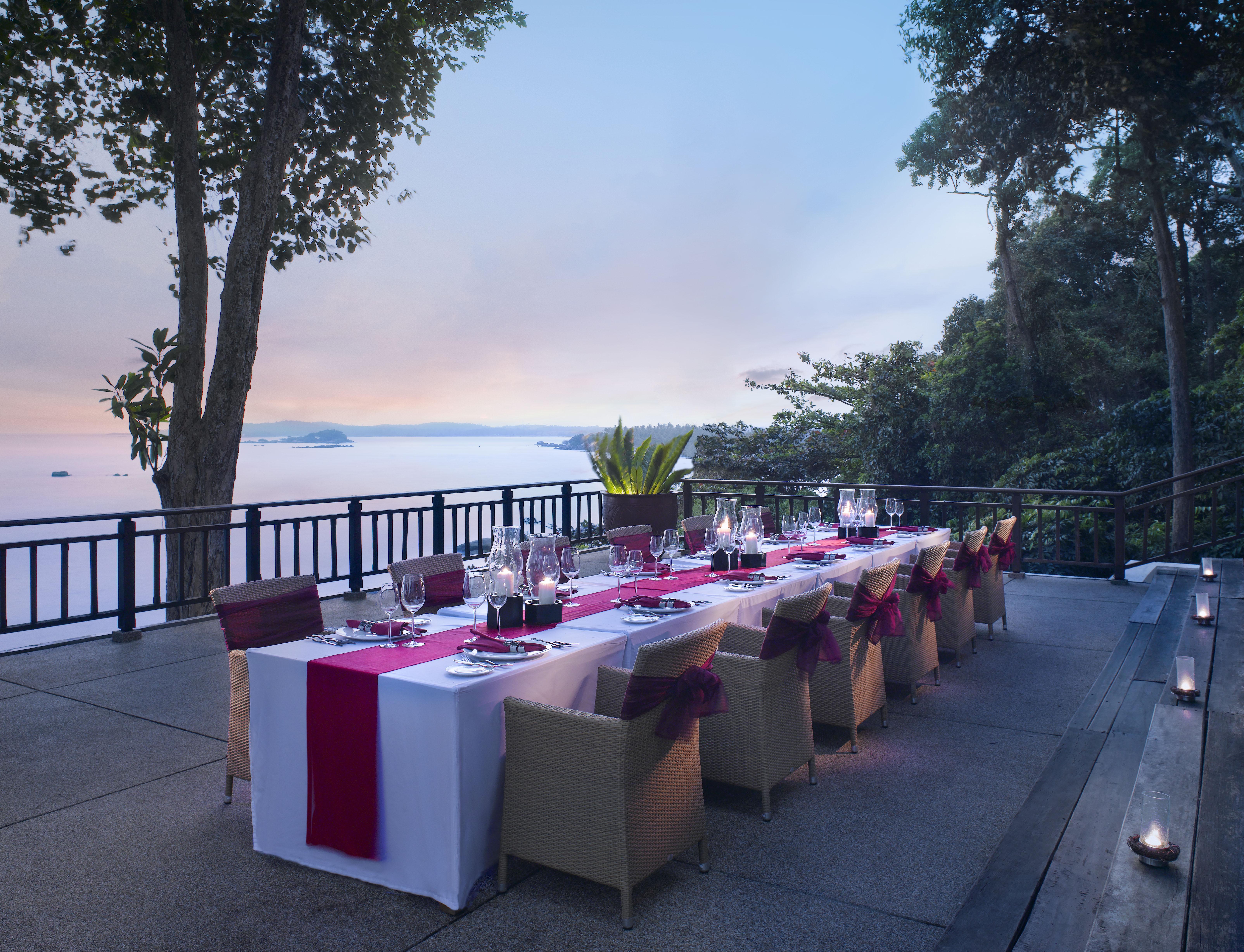 Готель Banyan Tree Bintan Лагой Ресторан фото